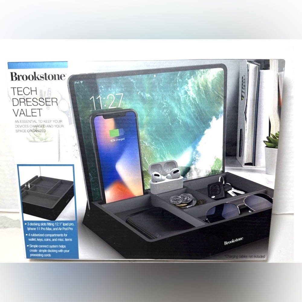 NWT NIB NEW Brookstone Tech Organizer Dresser Valet iPad iPod Cell Phone